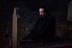 the-raven-john-cusack-4