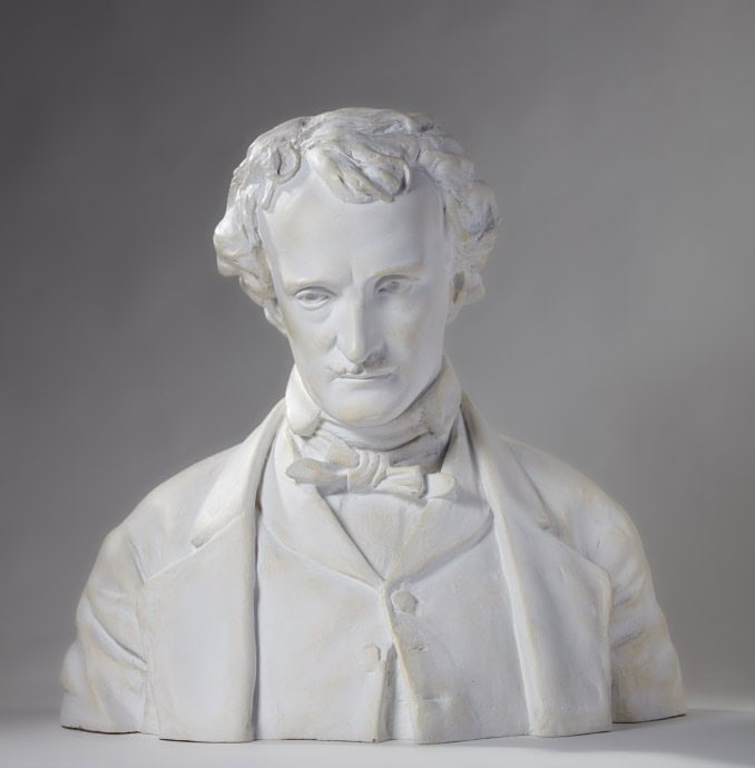 Busto in gesto di Poe